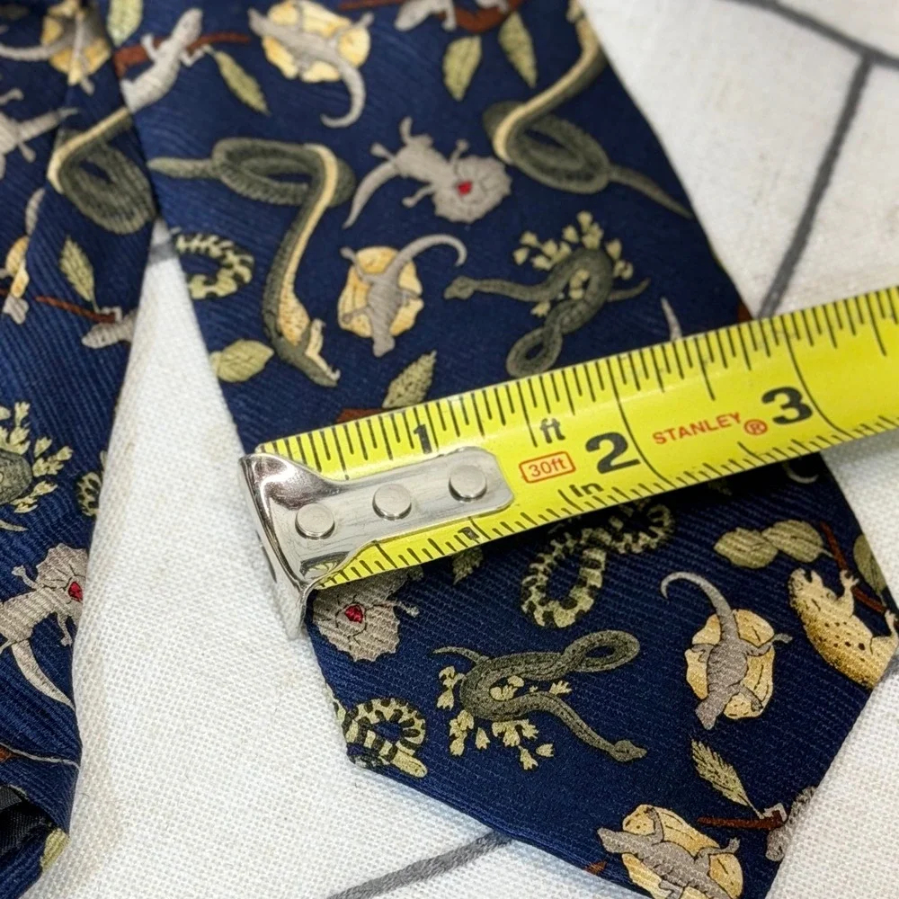 Dockers Boys Necktie OS Navy Blue Lizard Chameleon Gecko Print 100% Silk Tie